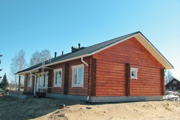 Omakotitalon rakennus
Bygg av egnahemshus

Pohjanmaan rakennus ja laatoitus
Österbottens bygg och kakling